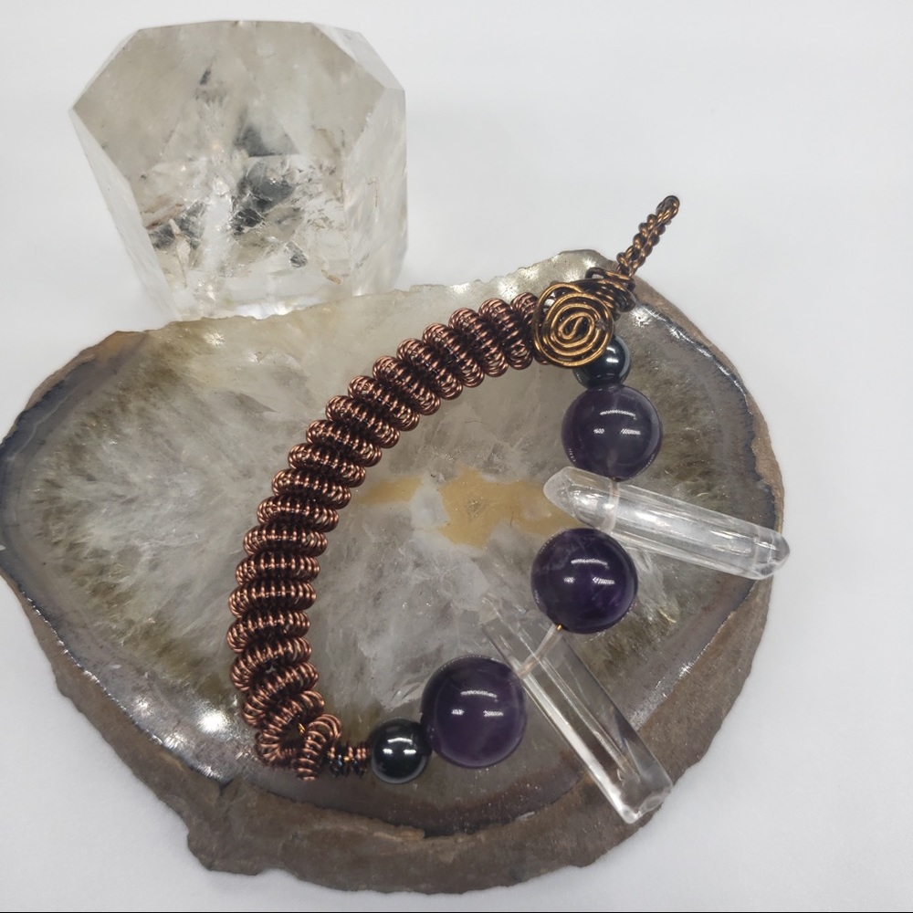Wire wrapped pendant Amethyst, Quartzite